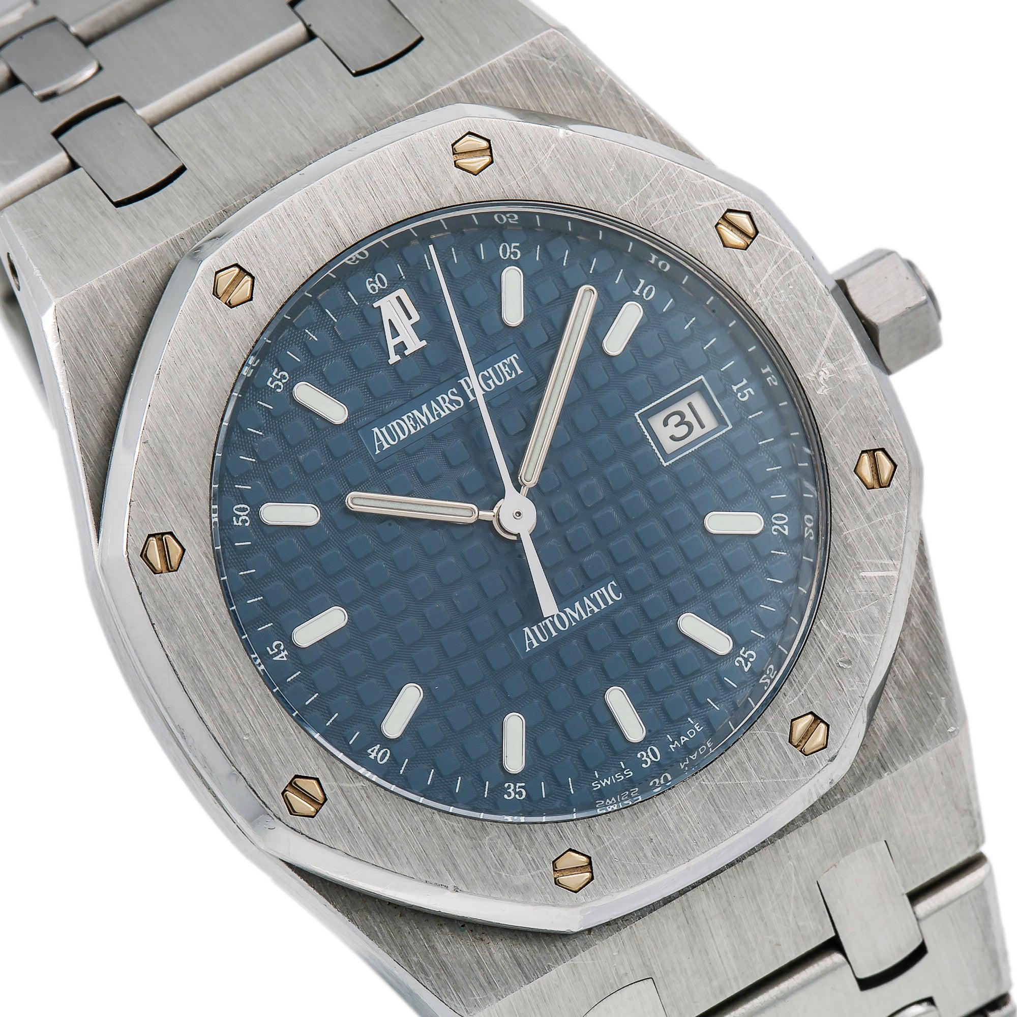Audemars Piguet Royal Oak 33MM 67650ST Blue Dial Stainless Steel Bezel Stainless Steel Bracelet - Image 3